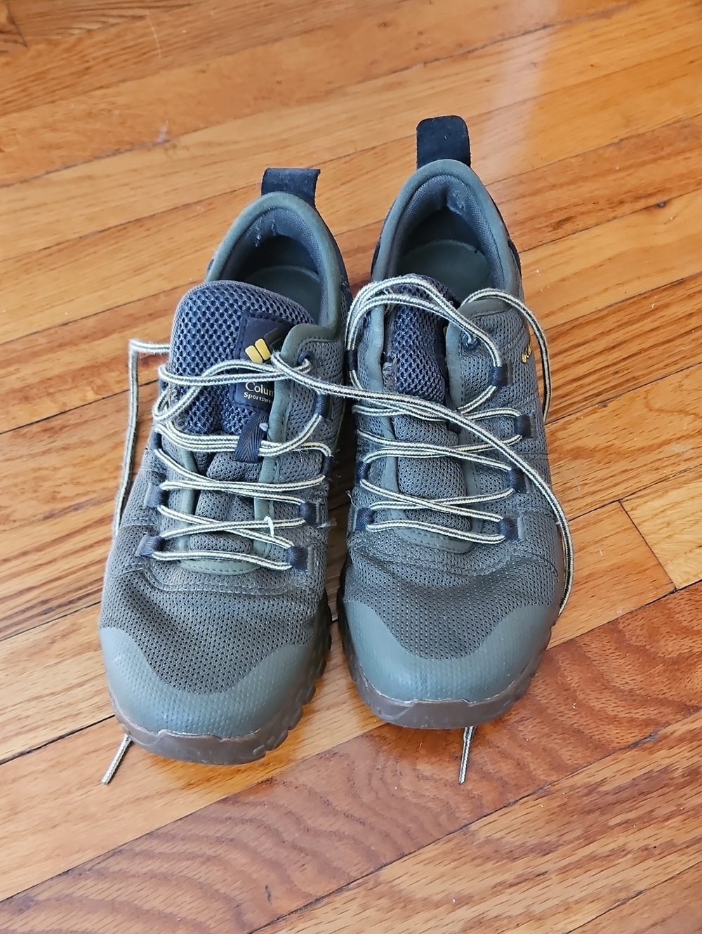 Columbia Fairbanks Low Hiking Sneakers Olive Green Mens Size 8.5